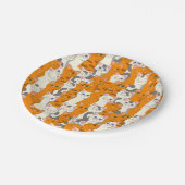 白猫と生姜の猫が緑の目を青く描く ペーパープレート (アングル)