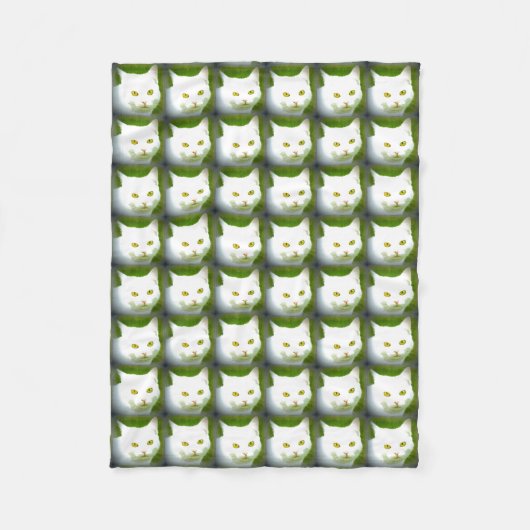 白猫サンダーコーブ フリースブランケット (正面)