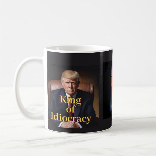 白痴政治の王トランプ コーヒーマグカップ (左)