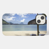白砂のビーチとパラソル iPhoneケース (裏面横)