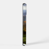 白神山地に差し込む陽の光 iPhone 15ケース (右側面)