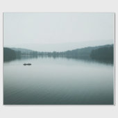 白空下の体上の水上ボート ラッピングペーパー (フラット)