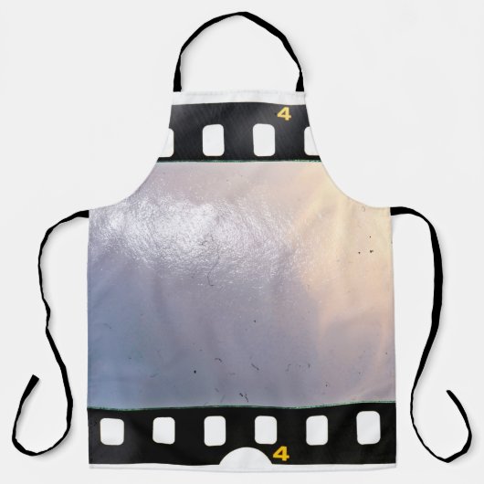 白空白の地に35 mmのフィルムフレームまたはストリップ エプロン (正面)