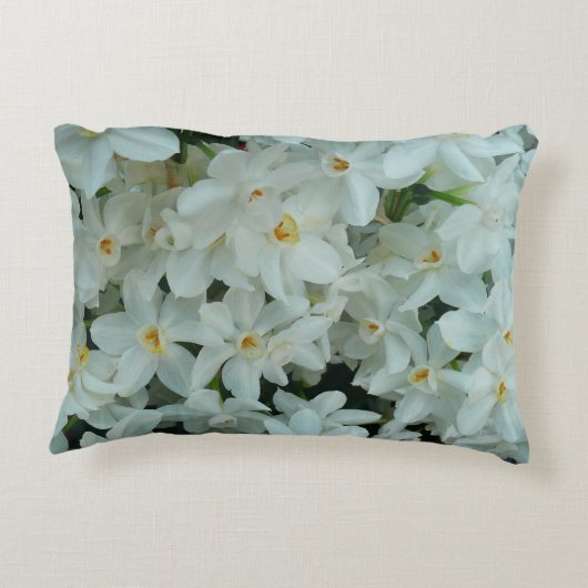 白紙水仙の繊細な白い花 アクセントクッション (裏面)