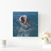 白素晴らしサメ時計 スクエア壁時計 (ホーム)