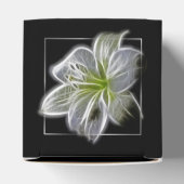 白素晴らしユリのフラクタルアートブラック フェイバーボックス (上部)