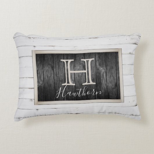 白素朴と黒の木調モノグラム アクセントクッション (正面)