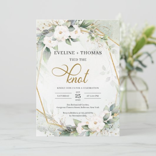 白素朴花の緑の金ゴールド結び目 招待状 (スタンド正面)