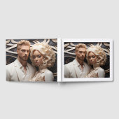 白結婚本に身を包んだ夫婦 ゲストブック (全面)