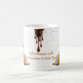 白背景のかわいいシーズー コーヒーカップ (中央)
