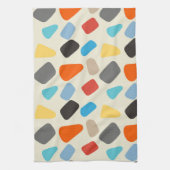 白背景の多色の小石 キッチンタオル (縦)