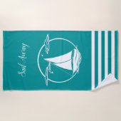 白航海のい帆船のシルエット遠くに/帆 ビーチタオル (正面)