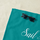 白航海のい帆船のシルエット遠くに/帆 ビーチタオル (インサイチュ)