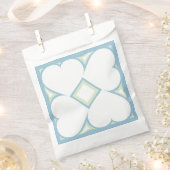 白色ハートパターン フェイバーバッグ (クリップ留めされた状態)