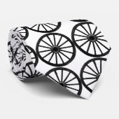 白車輪タイの黒いワゴン ネクタイ (ロール)