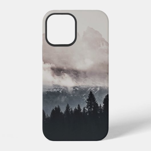 白雲の下の山の緑の木 iPhoneケース (裏面)