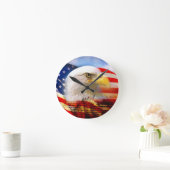 白頭鷲が付いている米国旗 ラウンド壁時計 (ホーム)