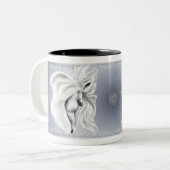 白馬の頭部のマグ ツートーンマグカップ (正面左)