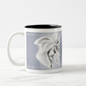 白馬の頭部のマグ ツートーンマグカップ (左)