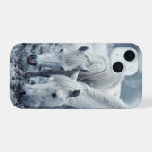 白馬  iPhone 15ケース (裏面横)
