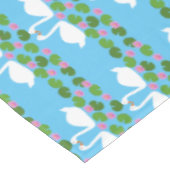 白鳥とユリ結婚のパターン(の模様が)ある花 テーブルクロス (アングル)