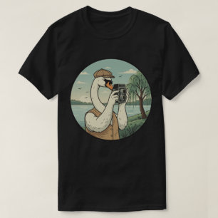 白鳥のカメラマン - ビンテージな自然のカメラショット Tシャツ