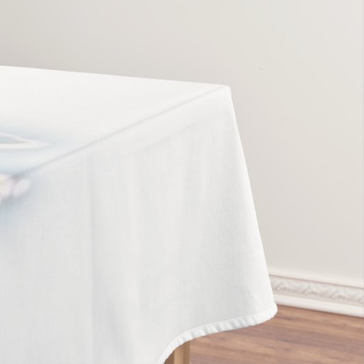 白鳥のプリンセスOdetteは横のテーブルクロスを形づけます テーブルクロス (インサイチュ)