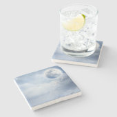 白鳥の美しい青飛んでいるい空 ストーンコースター (横)