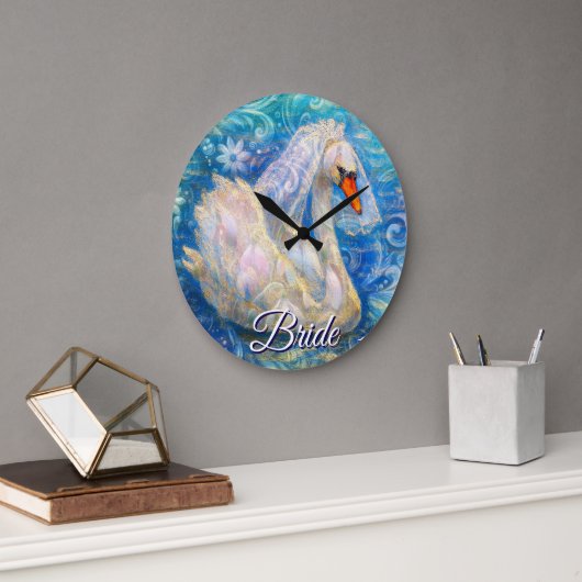 白鳥の花嫁w/ヴェールオンウォーターブルーパーソナライズされたホワイト ラージ壁時計 (オフィス)
