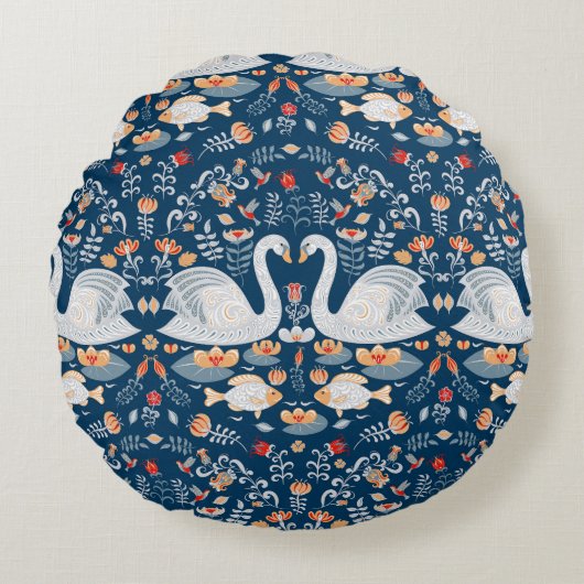 白鳥、魚、花、フォーク模様。 ラウンドクッション (正面)
