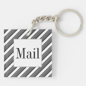 白黒および灰色郵便鍵Keychain キーホルダー (裏面)