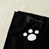 白黒かわいい犬のポープリントパターンモノグラム ビーチタオル (インサイチュ)