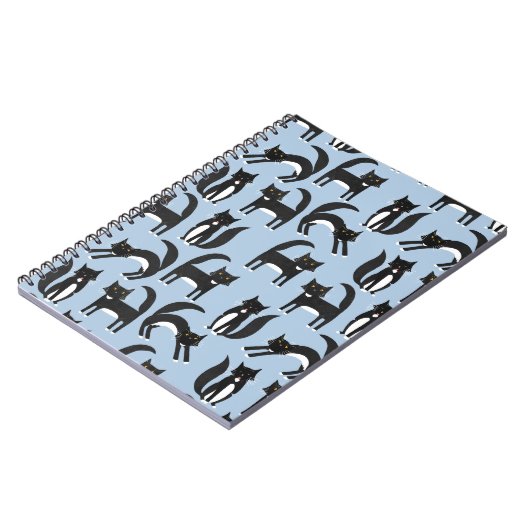 白黒でかわいいタキシード猫たち ノートブック (左側)