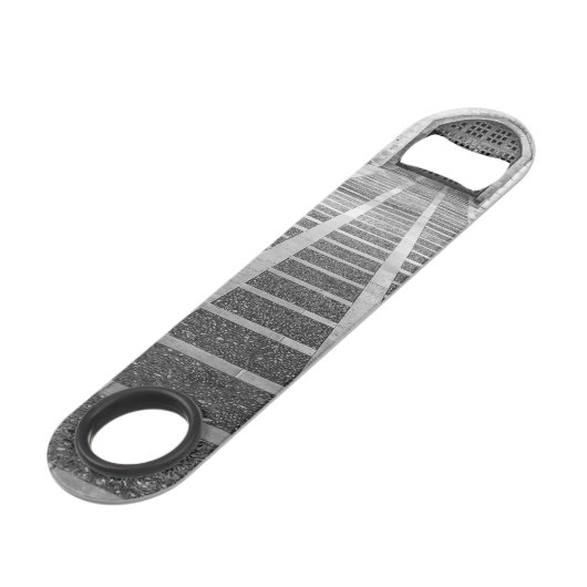 白黒での対称 スピード栓抜き (裏面アングル)