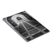 白黒での対称 ノートブック (右側)