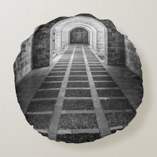 白黒での対称 ラウンドクッション (裏面)