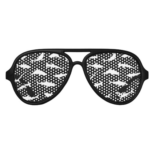 白黒で泳ぐサメ|過去記事 アビエーターサングラス (正面)