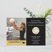 白黒とゴールデンバレーボールの卒業式パーティー 招待状 (スタンド正面)