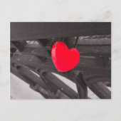 白黒と赤いハートのシェイプロックフォト ポストカード (正面)