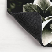 白黒のエキゾチックな木の花 マウスパッド (コーナー)