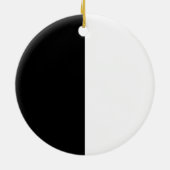 白黒のカスタマイズ可能なクリスマス セラミックオーナメント (裏面)