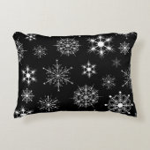 白黒のクリスマスの雪の模様 アクセントクッション (正面)