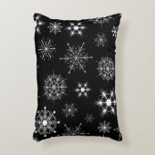 白黒のクリスマスの雪の模様 アクセントクッション (正面(垂直))
