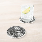 白黒のグランジなキャンデーの砂糖のスカル。 コースター (側面)