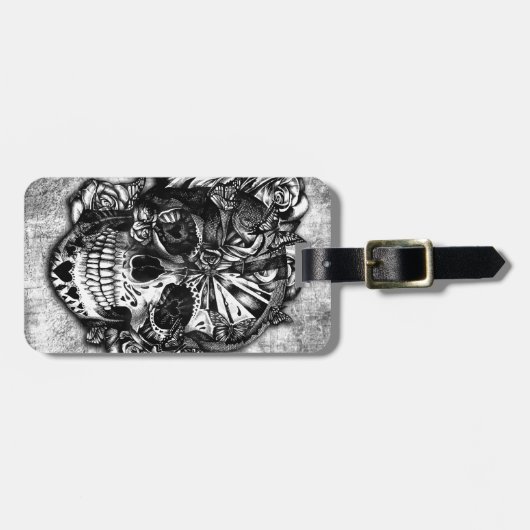 白黒のグランジなキャンデーの砂糖のスカル。 ラゲッジタグ (正面横)