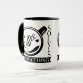 白黒のコーヒーは全てを解決する面白い引用符  マグカップ (正面左)