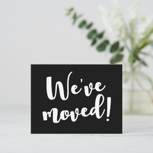 白黒のスクリプトフォント移動 案内ポストカード (スタンド正面)