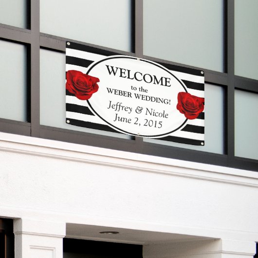 白黒のストライプバラのバ結婚ナー 横断幕 (ビルの外側)