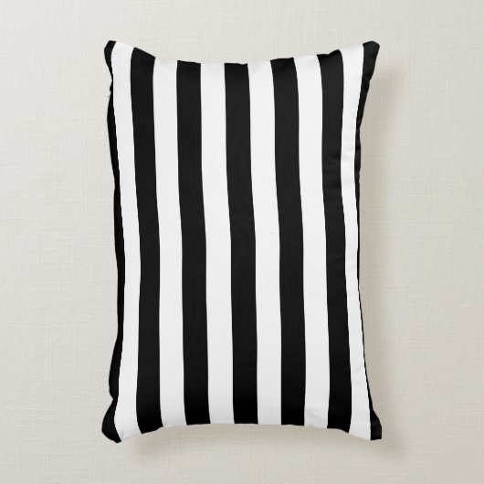 白黒のストライプ アクセントクッション (正面(垂直))