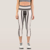 白黒のストライプ カプリレギンス (正面)